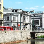 Cheyf Riverside & Free Garage Parking *